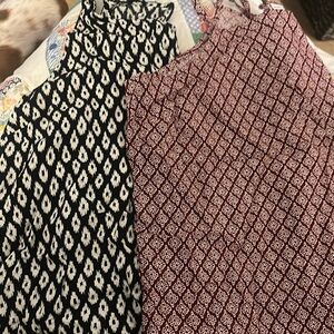 Set of 2 Old Navy Sleeveless Tops